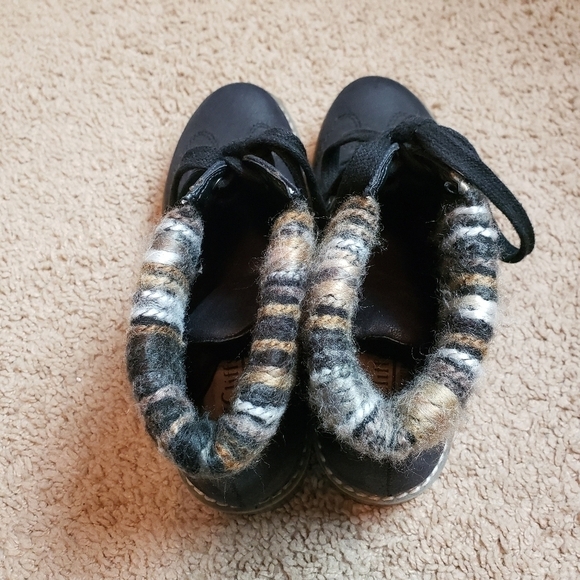 CLIFFS Laced Boots - Picture 2 of 11